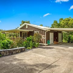 Ohia Farm-Style Retreat