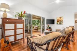 Ohia Farm-Style Retreat - Image 3