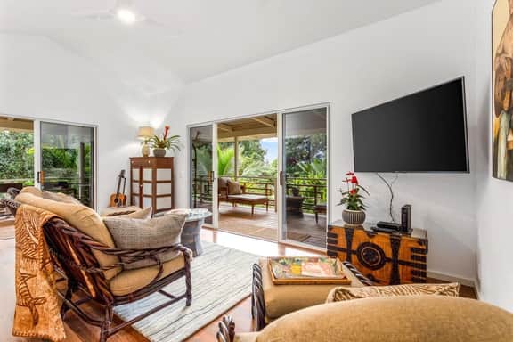 Ohia Farm-Style Retreat - Image 4