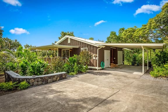 Ohia Farm-Style Retreat - Image 1
